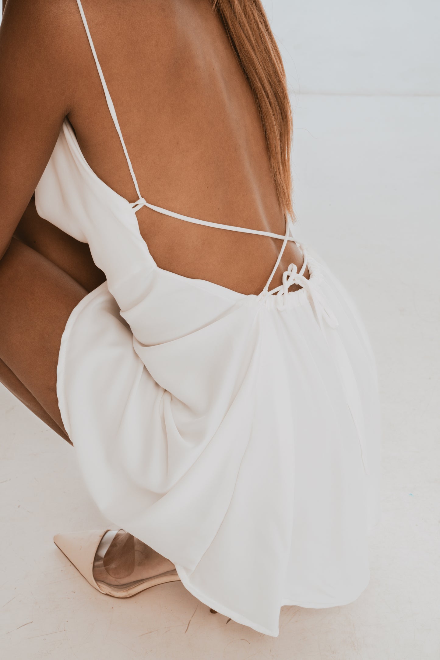 Backless dress