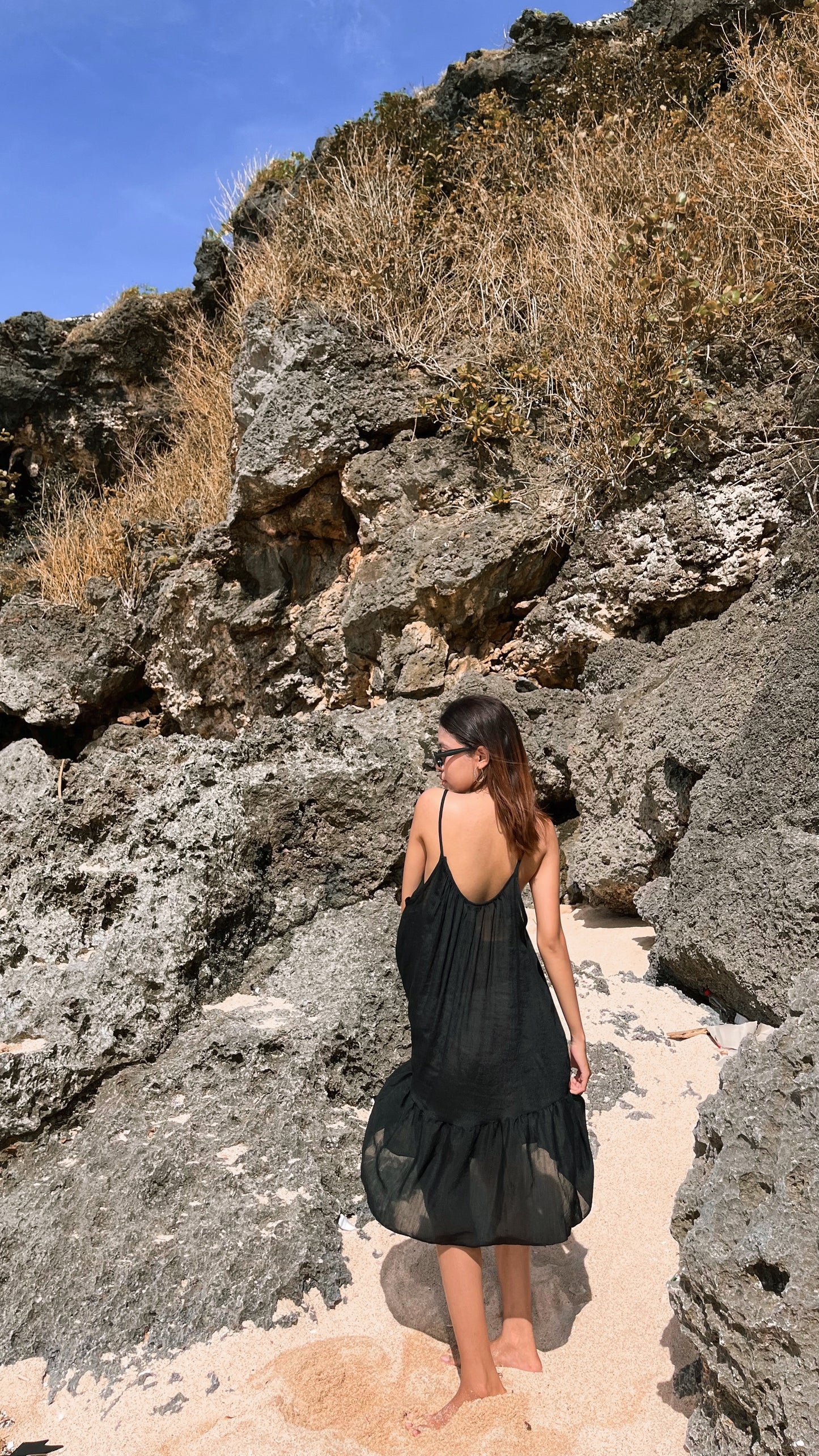 ITZY LINEN MIDI DRESS
