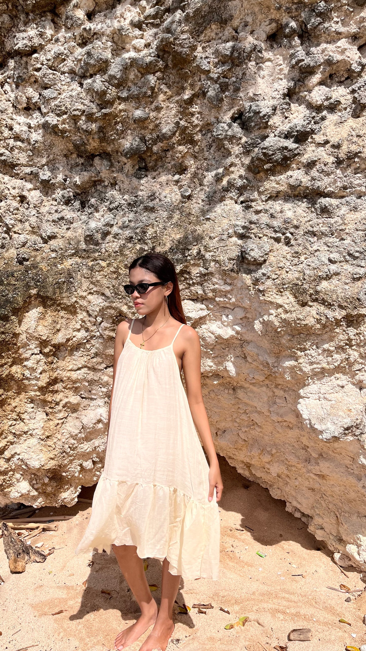 ITZY LINEN MIDI DRESS